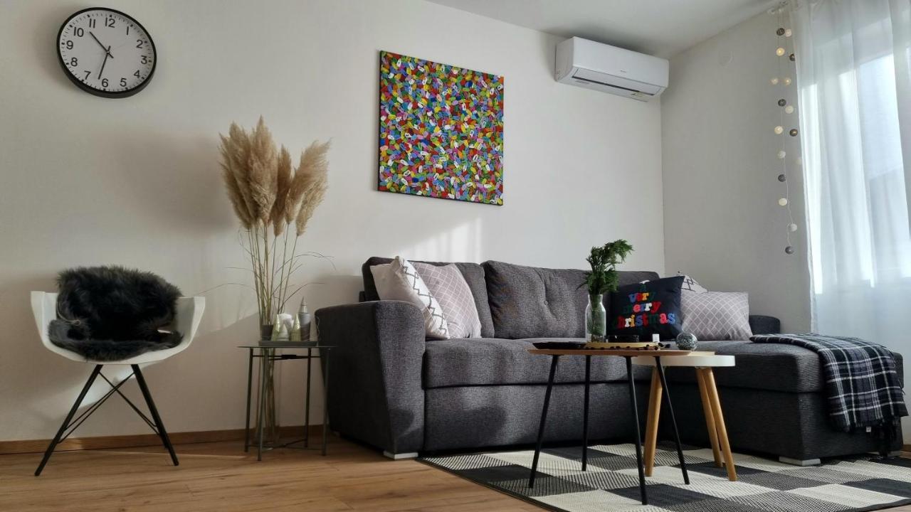 Apartman H8 Бйеловар Екстериор снимка