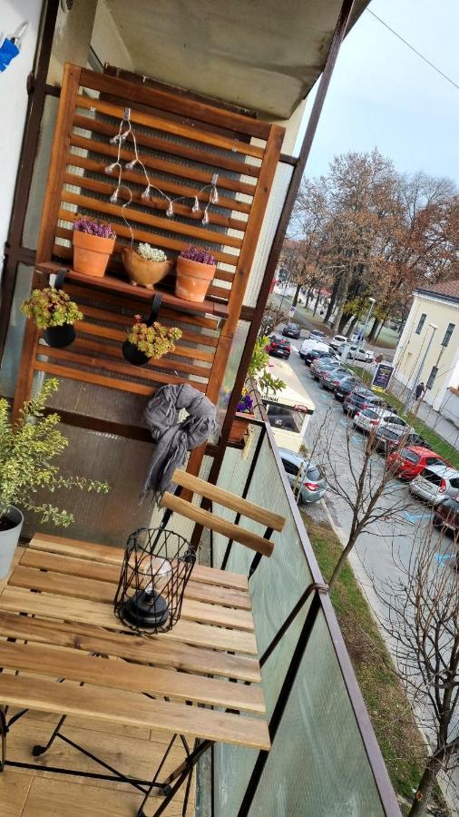 Apartman H8 Бйеловар Екстериор снимка