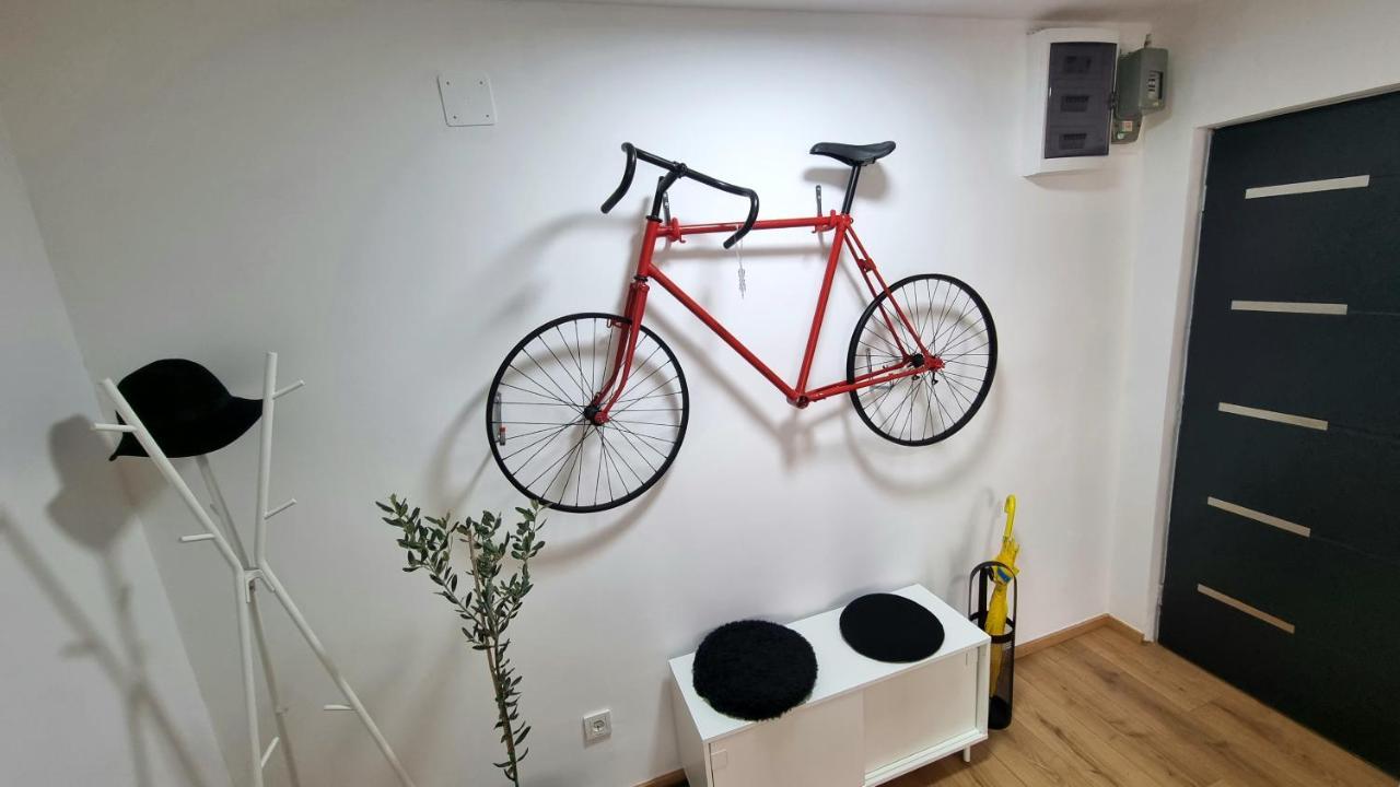 Apartman H8 Бйеловар Екстериор снимка