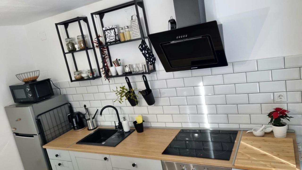 Apartman H8 Бйеловар Екстериор снимка